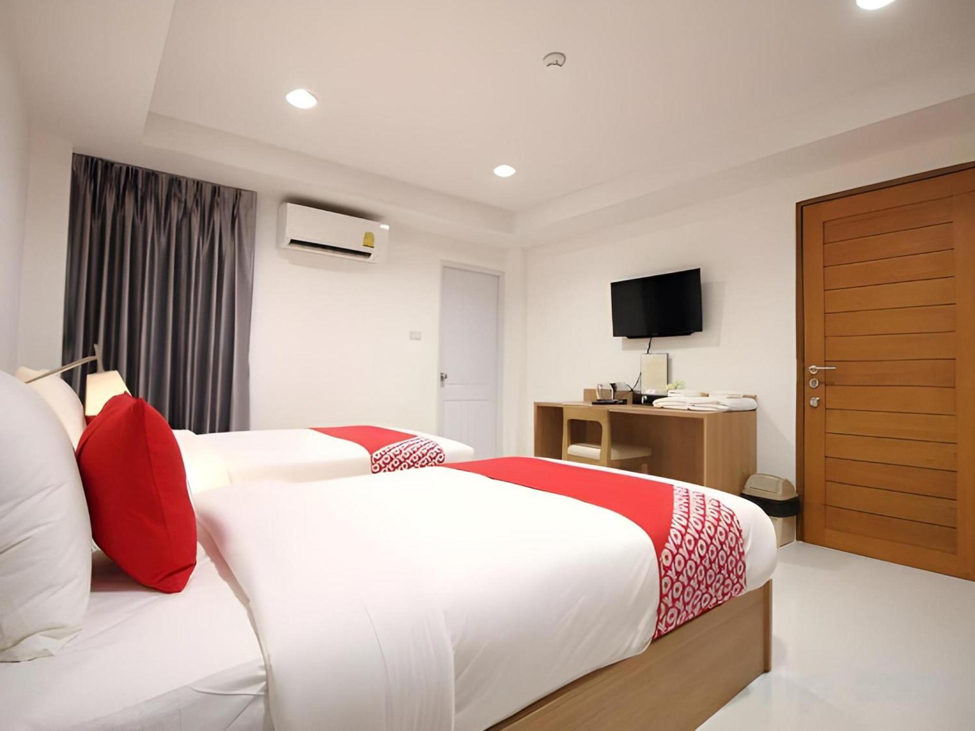 Super Oyo 483 Pannee Hotel Khaosan Banguecoque Exterior foto