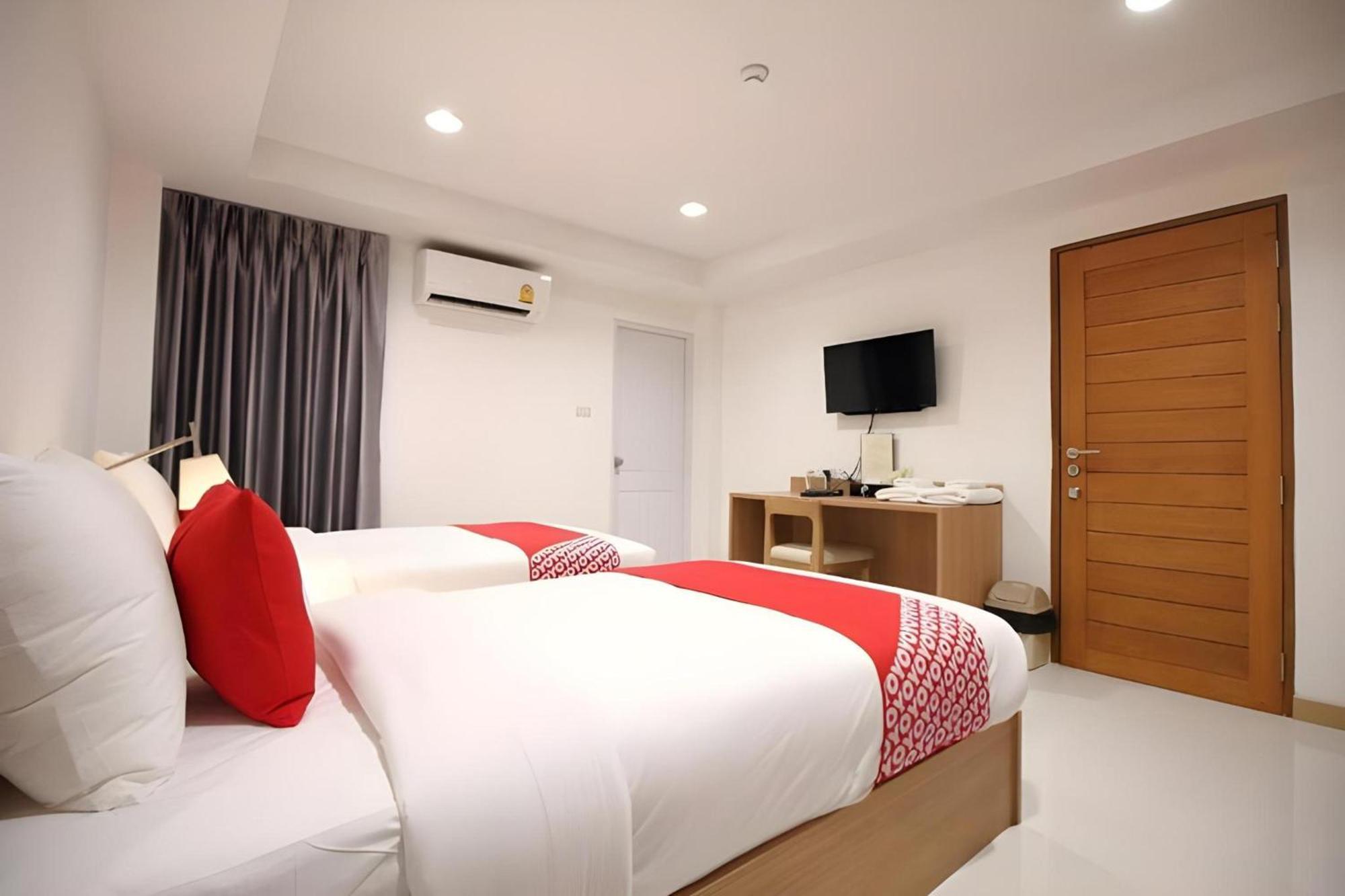 Super Oyo 483 Pannee Hotel Khaosan Banguecoque Exterior foto
