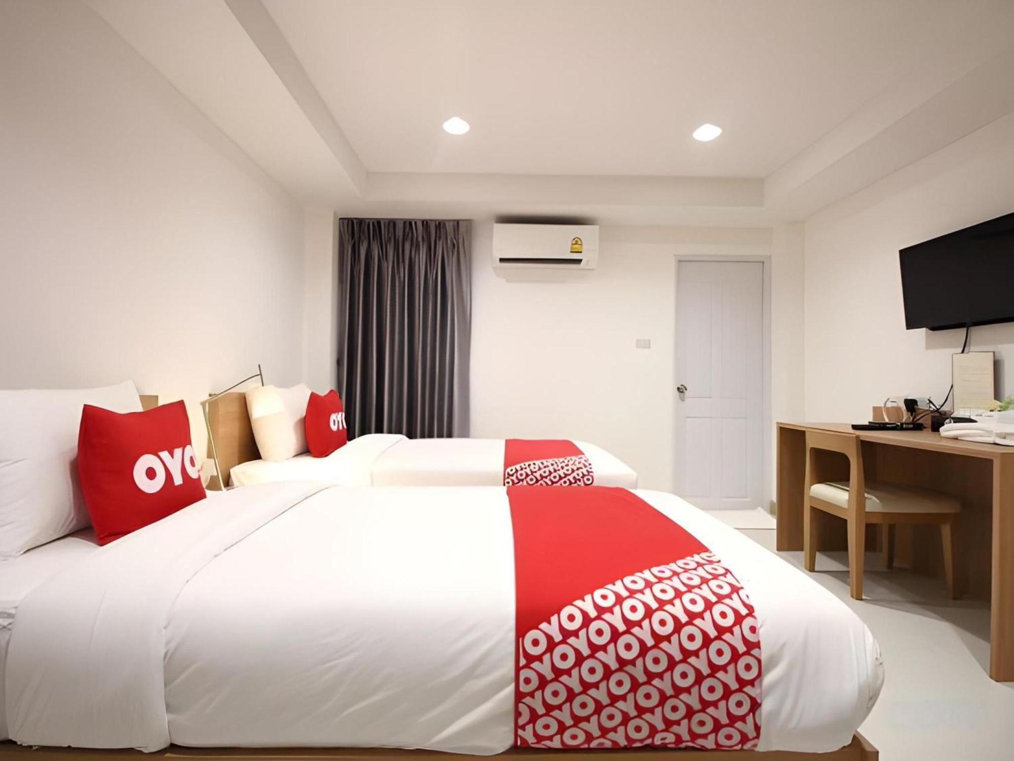 Super Oyo 483 Pannee Hotel Khaosan Banguecoque Exterior foto