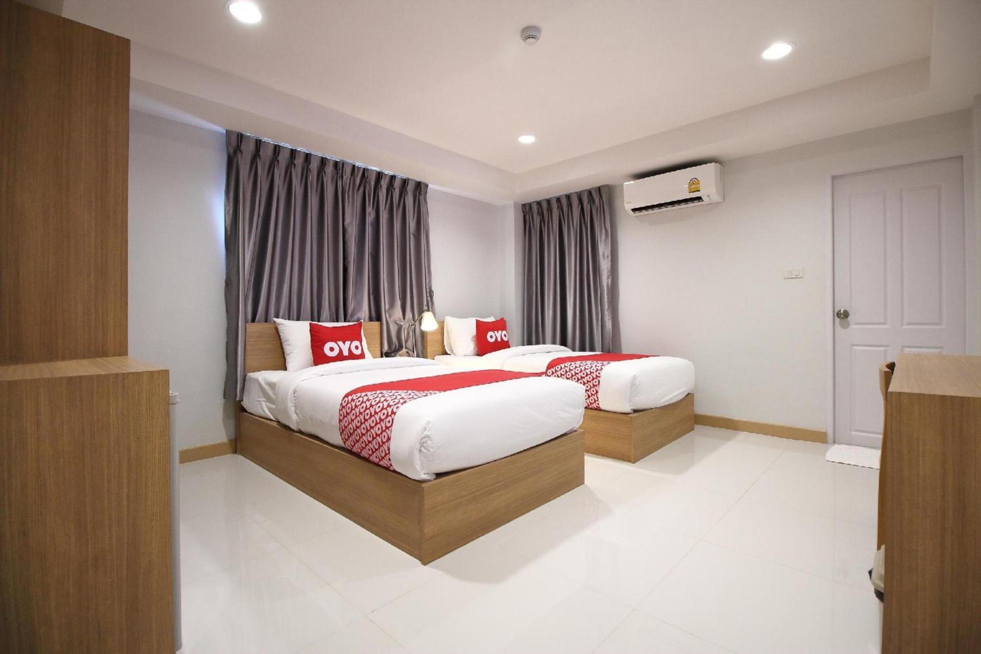 Super Oyo 483 Pannee Hotel Khaosan Banguecoque Exterior foto