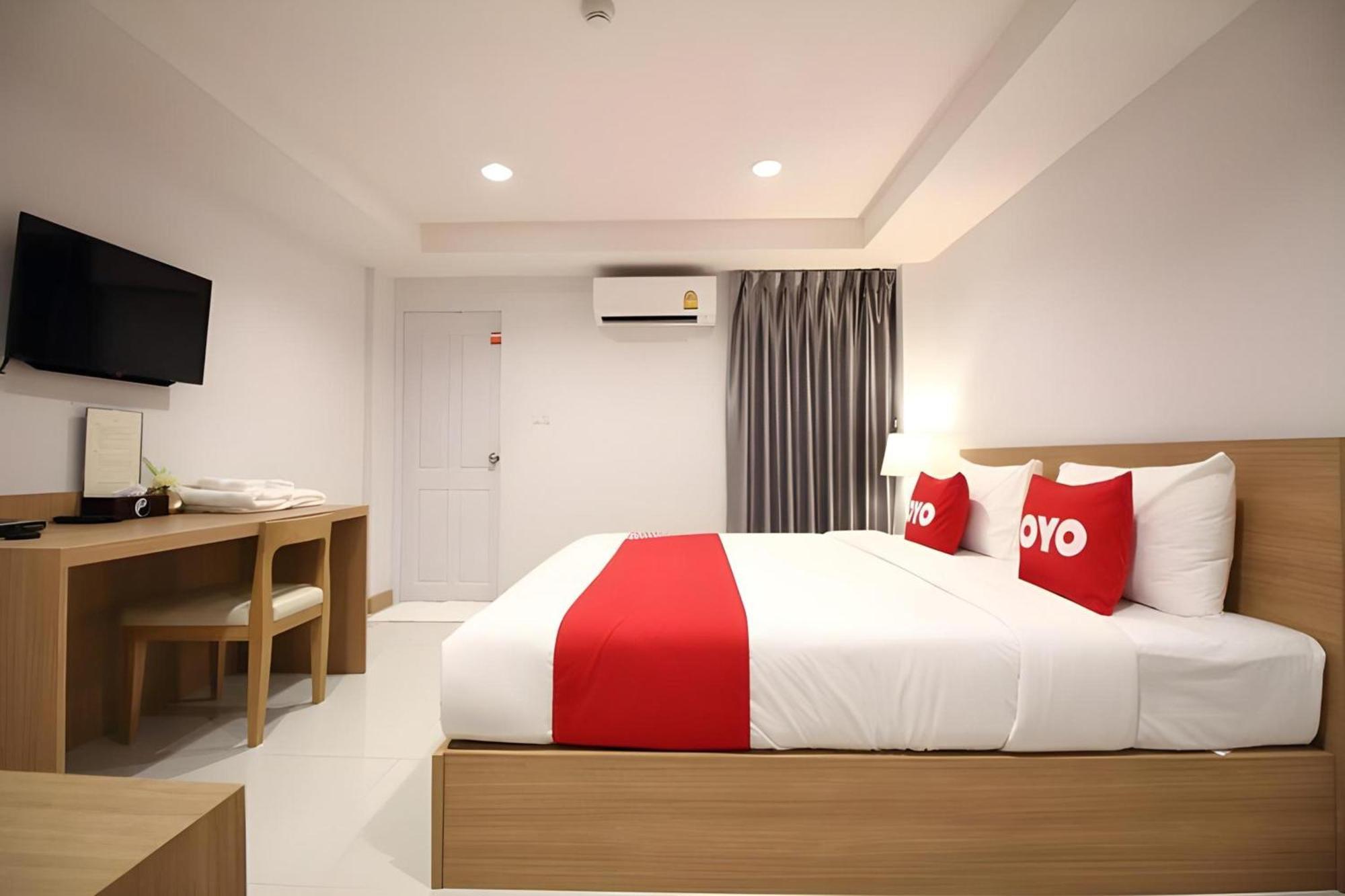 Super Oyo 483 Pannee Hotel Khaosan Banguecoque Exterior foto