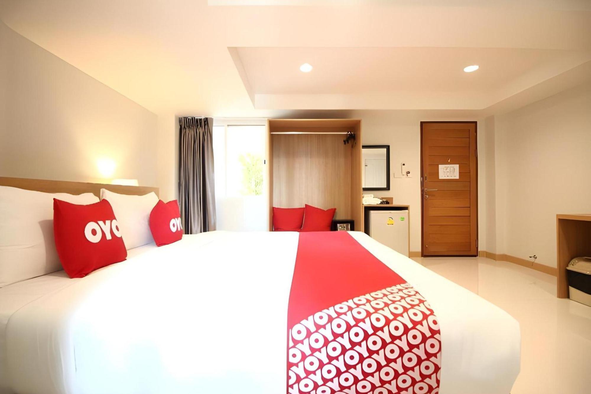 Super Oyo 483 Pannee Hotel Khaosan Banguecoque Exterior foto