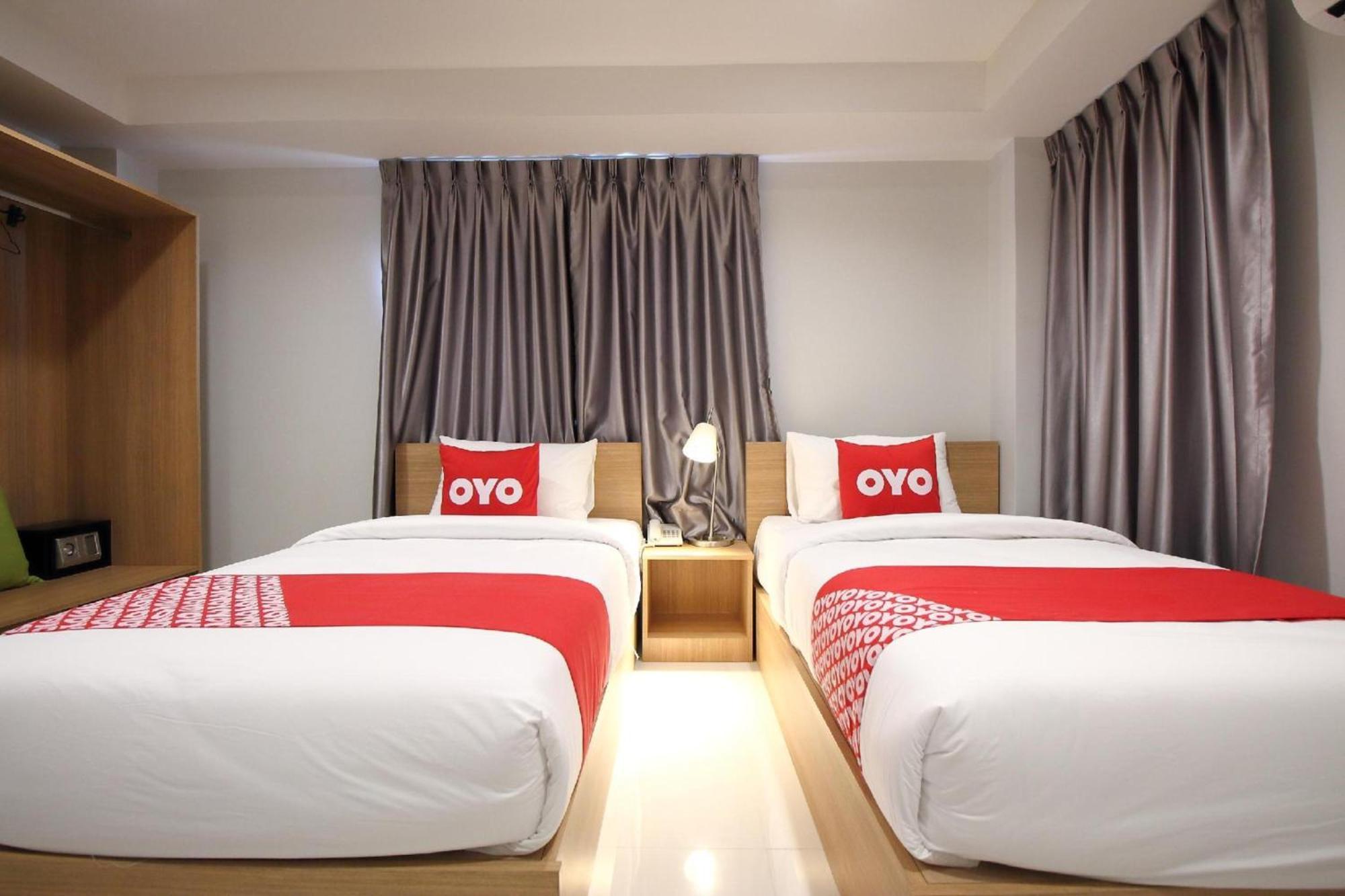 Super Oyo 483 Pannee Hotel Khaosan Banguecoque Exterior foto